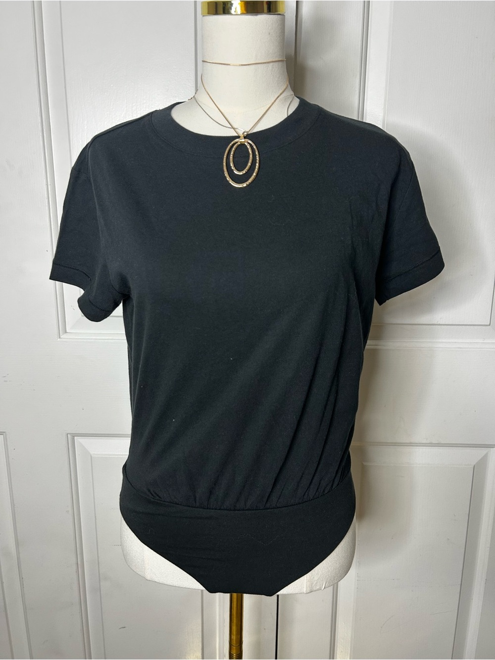 (size XS) Nuuds Soft Cotton
Everyday T-Shirt Bodysuit - Picture 5 of 10